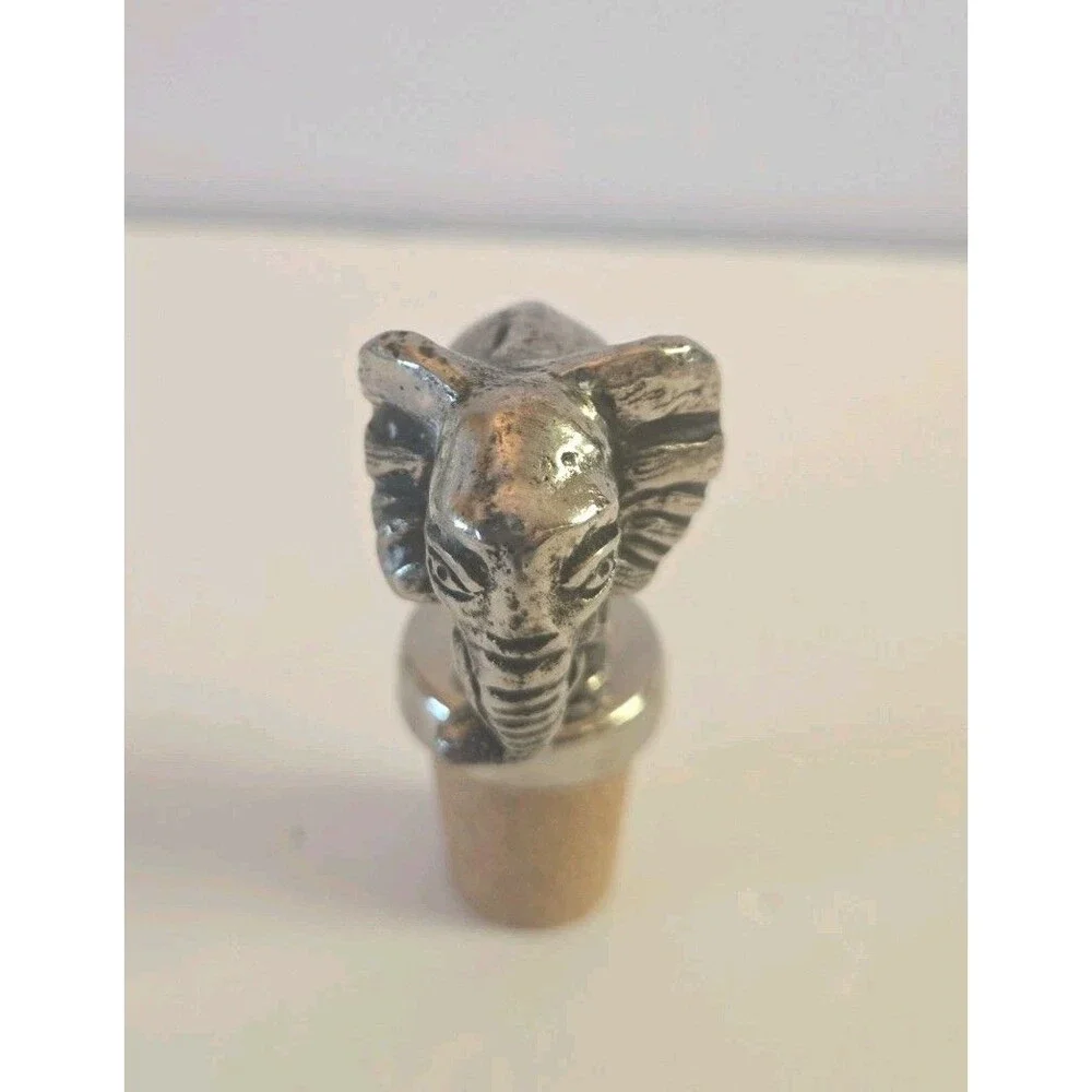 Vintage Silvertone Metal Elephant Stopper Wine Bottle Topper Figural
